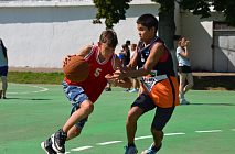 12  -   (2017)